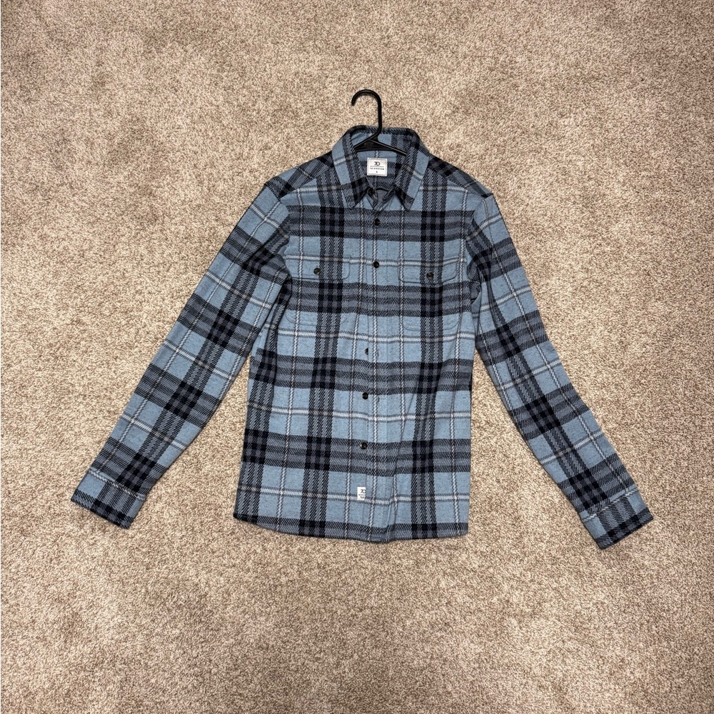 Men’s 7 Diamonds Plaid Casual Button Down Shirt - Small